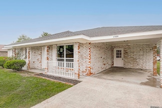 1509 Carroll St, Donaldsonville, LA 70346