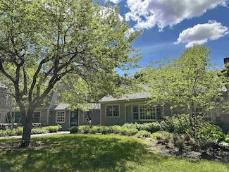 49 Burton Rd, Weston, VT 05161