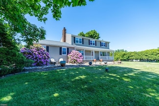6 Clover Hill Rd, Flemington, NJ 08822