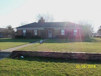 102 Nansue Dr, Tipton, IN 46072