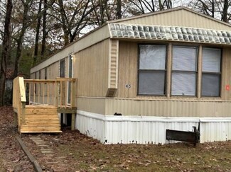 45 White Oak Village, Rainbow City, AL 35906