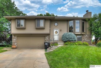 3301 S 152nd Cir, Omaha, NE 68144