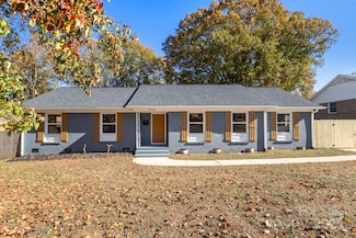 5116 Carriage Drive Cir, Charlotte, NC 28205