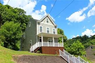 36 Troy St, Pittsburgh, PA 15209