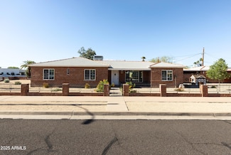 1330 E Monte Vista Rd, Phoenix, AZ 85006