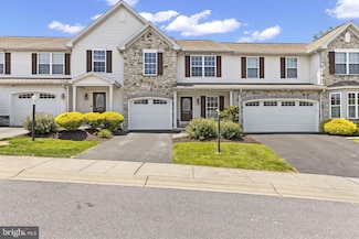 4644 Margarets Dr Unit UT2E, Harrisburg, PA 17110