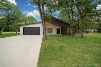 1417 Woodland, Kingston, OK 73439