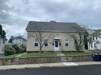 19 Whitcomb St Unit 1L, Webster, MA 01570