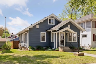 1386 Berkeley Ave, Saint Paul, MN 55105