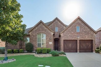 324 Paluxy Dr, Irving, TX 75039