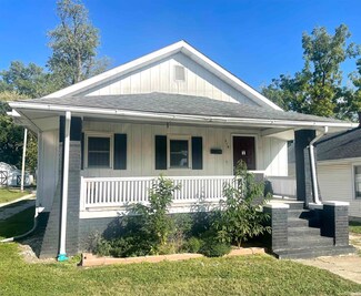519 N Madison St, Oakland City, IN 47660