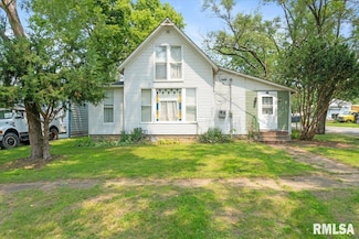 111 Clay St, New Boston, IL 61272