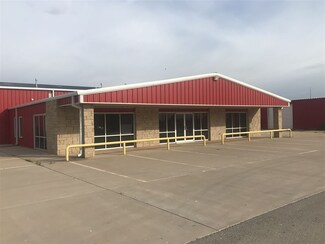 515 N 1st St, Medford, OK 73759