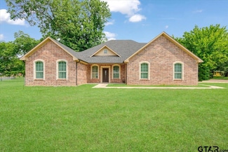 523 Hill Ave, Pittsburg, TX 75686