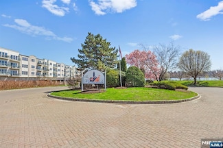 154 The Promenade, Edgewater, NJ 07020