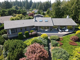 56 Explorer Ln, Port Ludlow, WA 98365