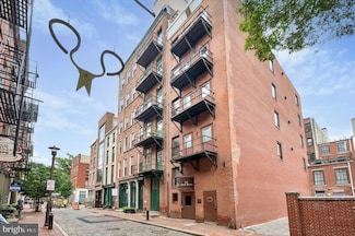 222 Church St Unit 4J, Philadelphia, PA 19106