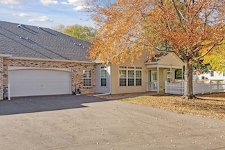 6902 Inverness Trail Unit 21, Inver Grove Heights, MN 55077