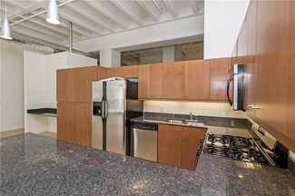 111 10th St Unit 320, Des Moines, IA 50309