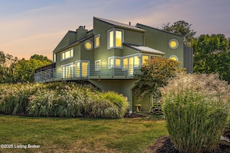 4228 River Rd, Louisville, KY 40207