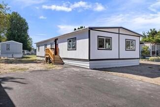 145 N 66th Ave, West Richland, WA 99353