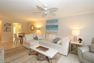 333 4th Ave S Unit 202, Naples, FL 34102