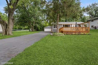8509 Burton Rd, Wonder Lake, IL 60097