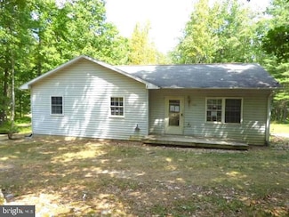 949 Grizzly Rd, Mathias, WV 26812