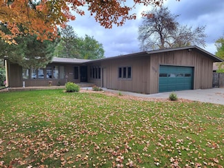 1314 N 3rd St, Aberdeen, SD 57401