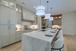 758 McCants Dr, Mount Pleasant, SC 29464