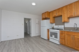 931 Hikina Ln Unit 8, Honolulu, HI 96817