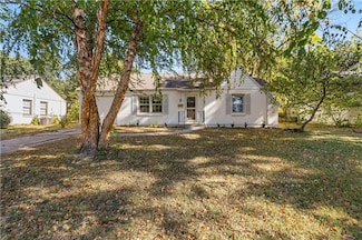 5037 Canterbury Rd, Roeland Park, KS 66205