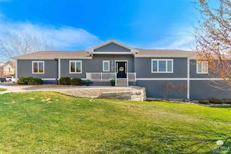 3701 Vanesta Dr, Manhattan, KS 66503