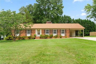 120 Tangle Dr, Jamestown, NC 27282