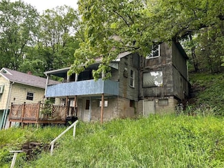 1013 Francis Blvd, New Kensington, PA 15068