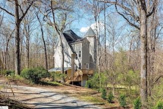 216 Ashmore Rd, Greer, SC 29650