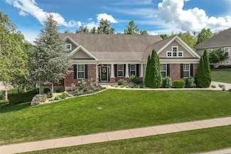 200 Toussaint Landing Dr, Dardenne Prairie, MO 63368