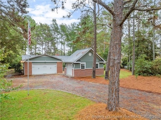 4 Bogie Dr, Whispering Pines, NC 28327
