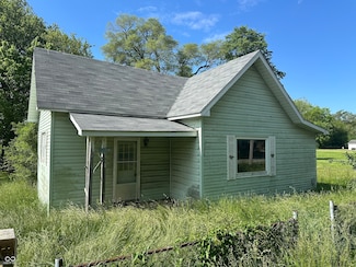1739 E 18th St, Anderson, IN 46016