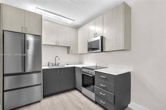 3030 NW 16th St Unit 3, Miami, FL 33125