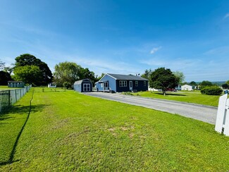 25 Lori Dr, Plainfield, CT 06374