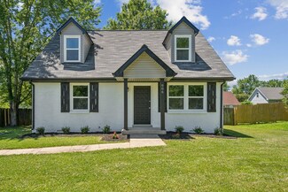 806 Benwood Dr, Clarksville, TN 37042