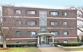 18 Glencoe St Unit 42, Brighton, MA 02135