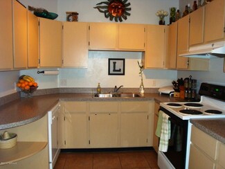 1999 W Bramburgh Ct, Tucson, AZ 85713