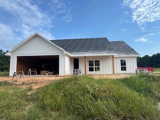 335 Ralph Nerren Rd, Huntington, TX 75949