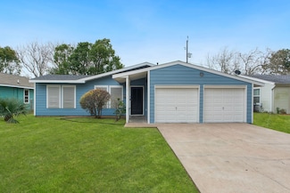 117 Albacore Ave, Galveston, TX 77550