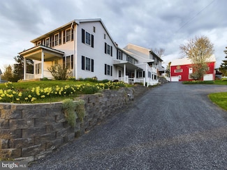 24 S Hoernerstown Rd, Hummelstown, PA 17036