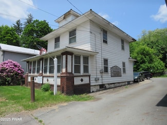 245 Hudson St, Hawley, PA 18428