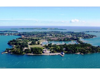 2185 N Shore, Cleveland, OH 44134