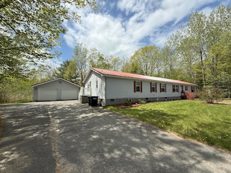 12 Foxfire Dr, Plattsburgh, NY 12901